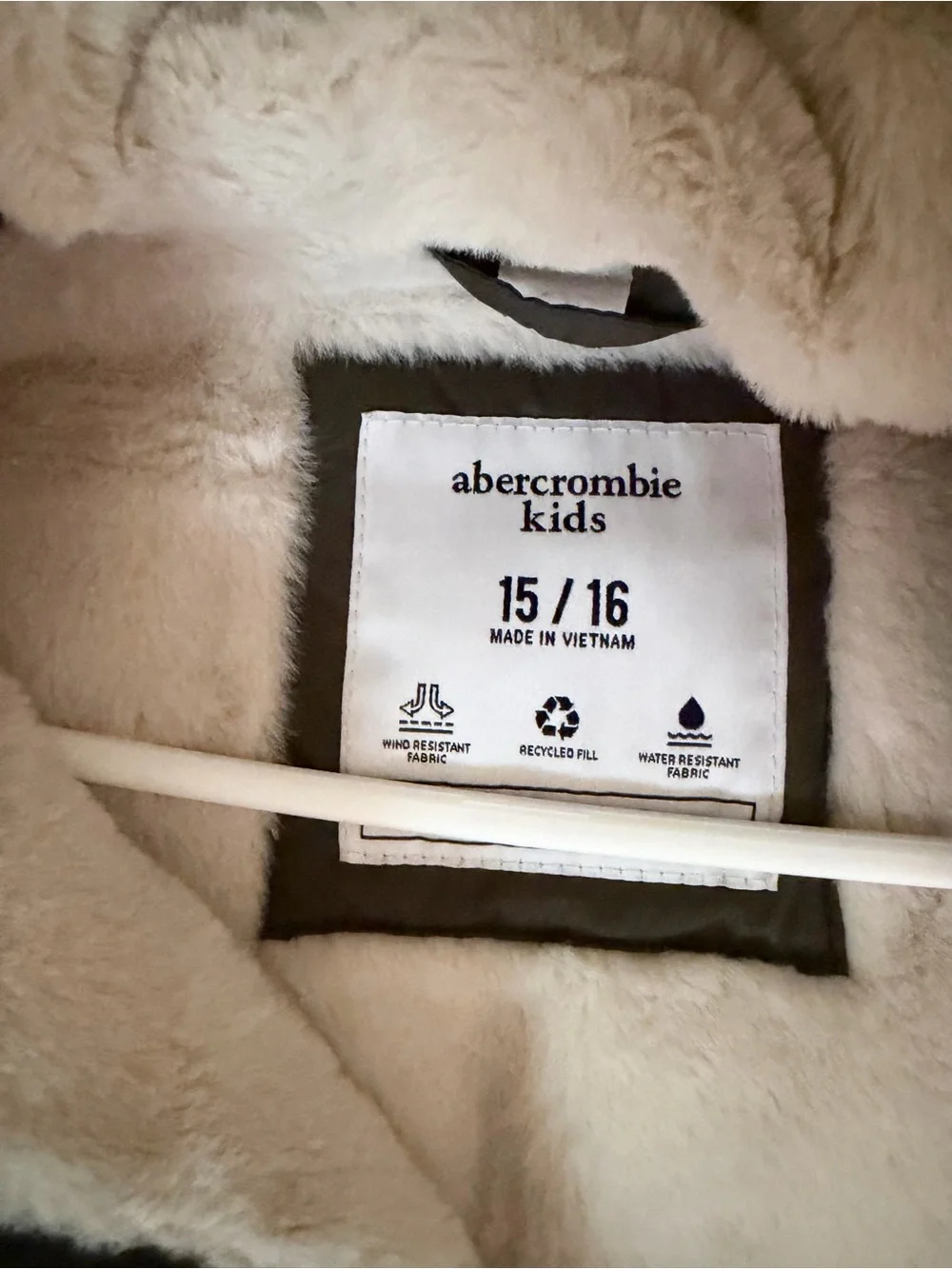 abercrombie kids Olive Green Puffer Jacket with Cream Sherpa Lining Size 15/16